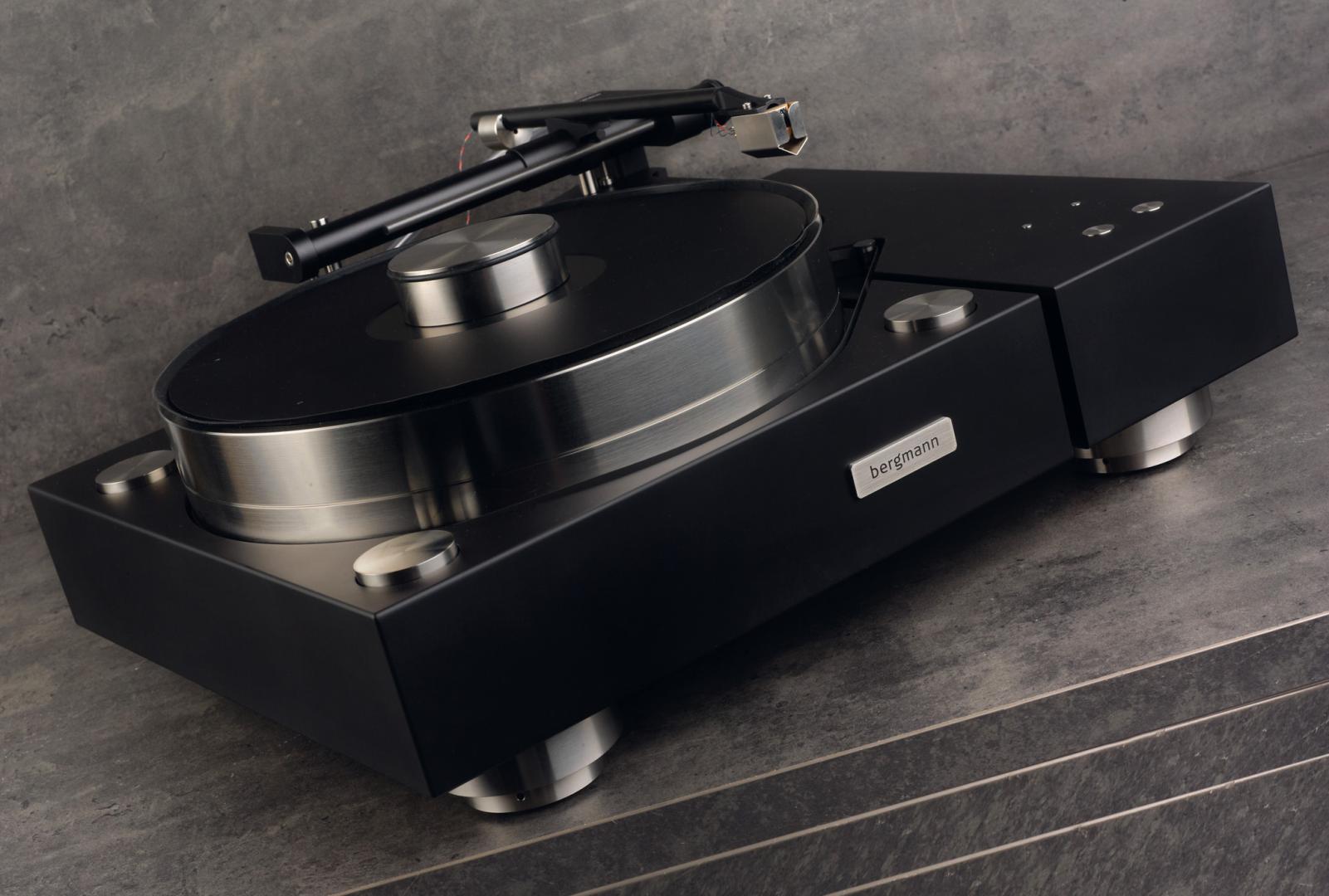 Plattenspieler Bergmann Audio Galder mit Tonarm Odin Signature im Test, Bild 